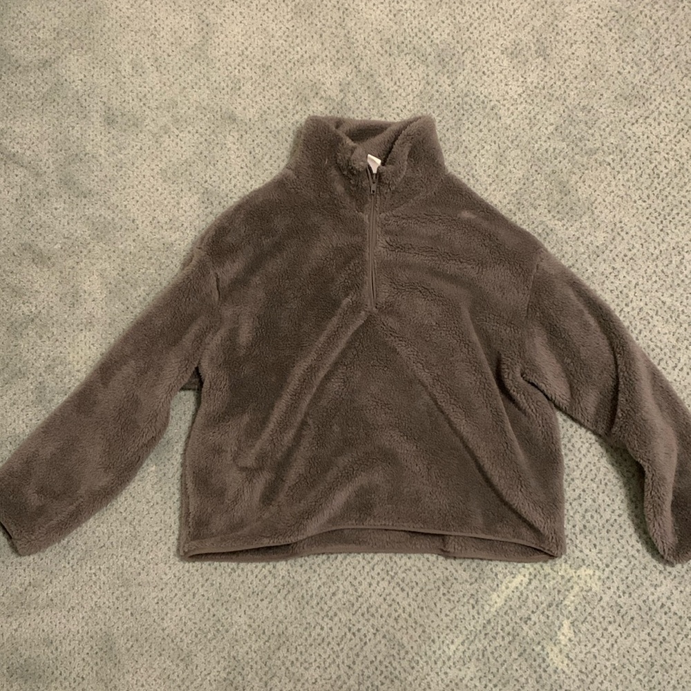 Fuzzy quarterzip sweatshirt